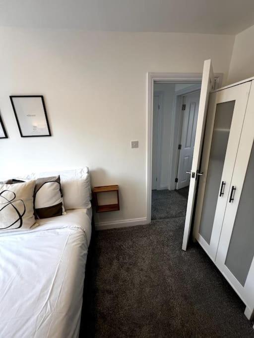 Central Chic 3 Bed, Great Location Winchester Exterior foto